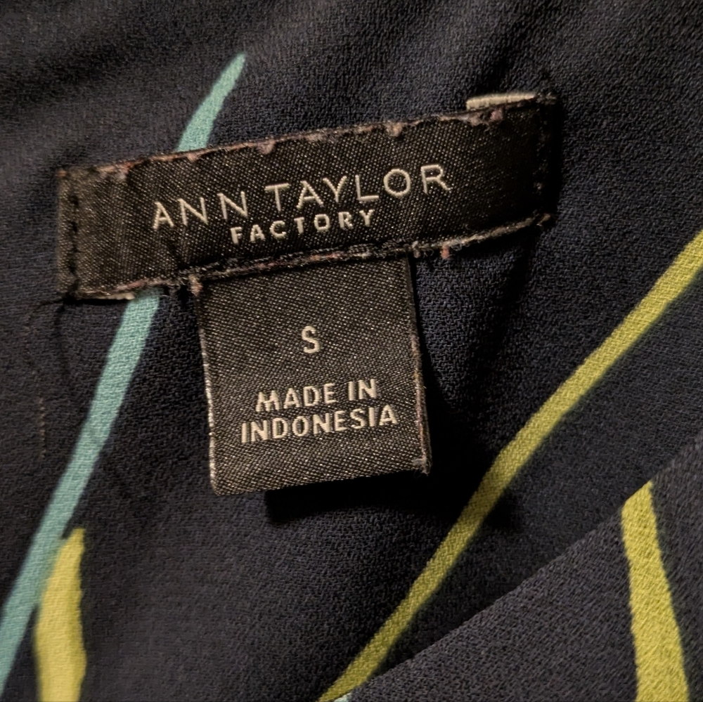 Ann Taylor Navy Relaxed Tie Front Blouse - Picture 7 of 8